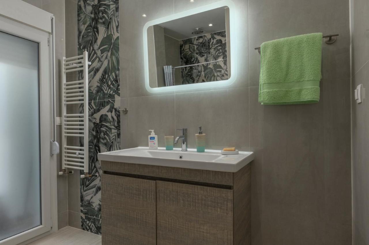 Kosmos Service Apartment City Center 3 With Additional Cost Parking Salonic Exterior foto
